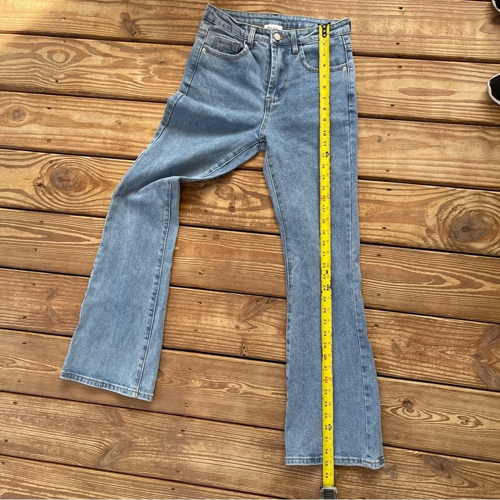 Princess Polly Light Wash Straight Leg Jeans Mid Rise Slim Bootcut | US 4